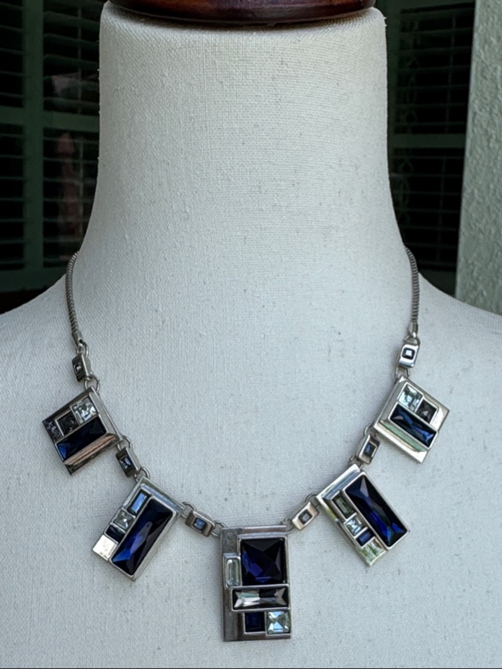 White House Black Market statement necklace - NWOT